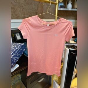 Never worn Under Armour T-shirt.